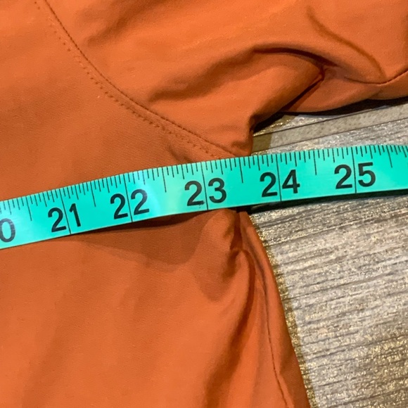 NIKE University of Texas Windbreaker.. In excellent condition! Size Large - Picture 10 of 12